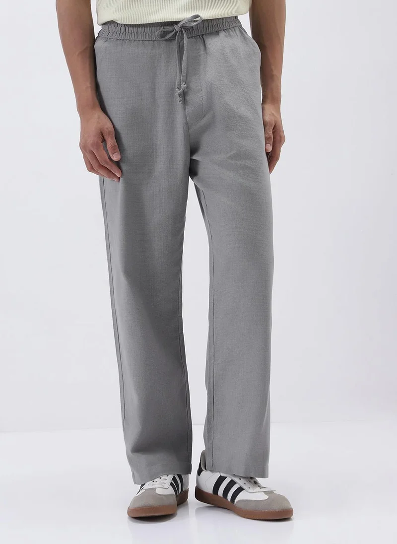 Urbano Fashion Men's Grey Loose Fit Solid Linen Blend Trousers Non-Stretchable